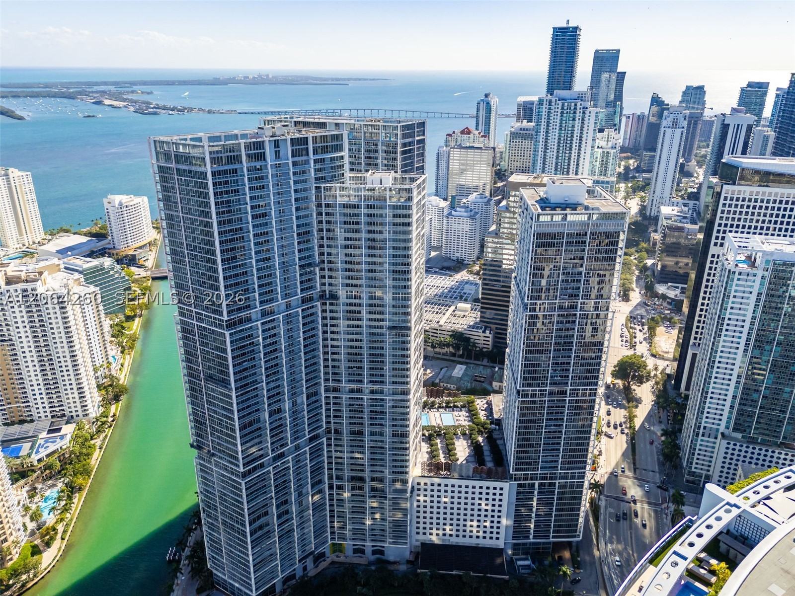 475 Brickell Ave #2813, Miami FL 33131
