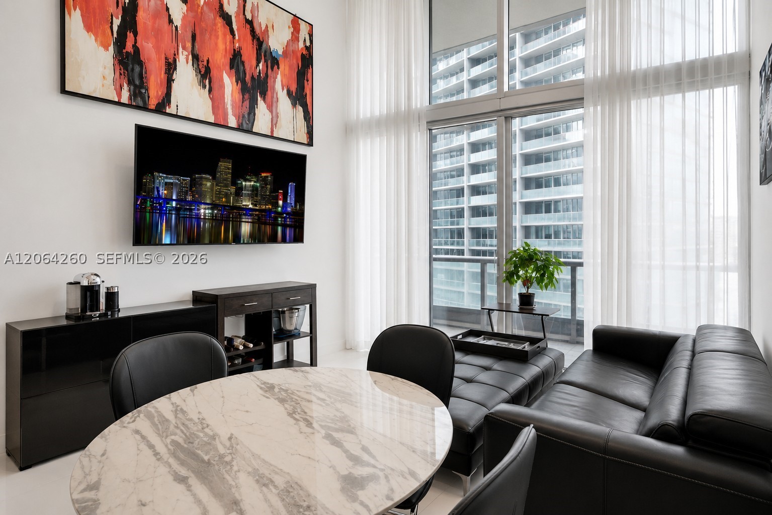 475 Brickell Ave #2813, Miami FL 33131