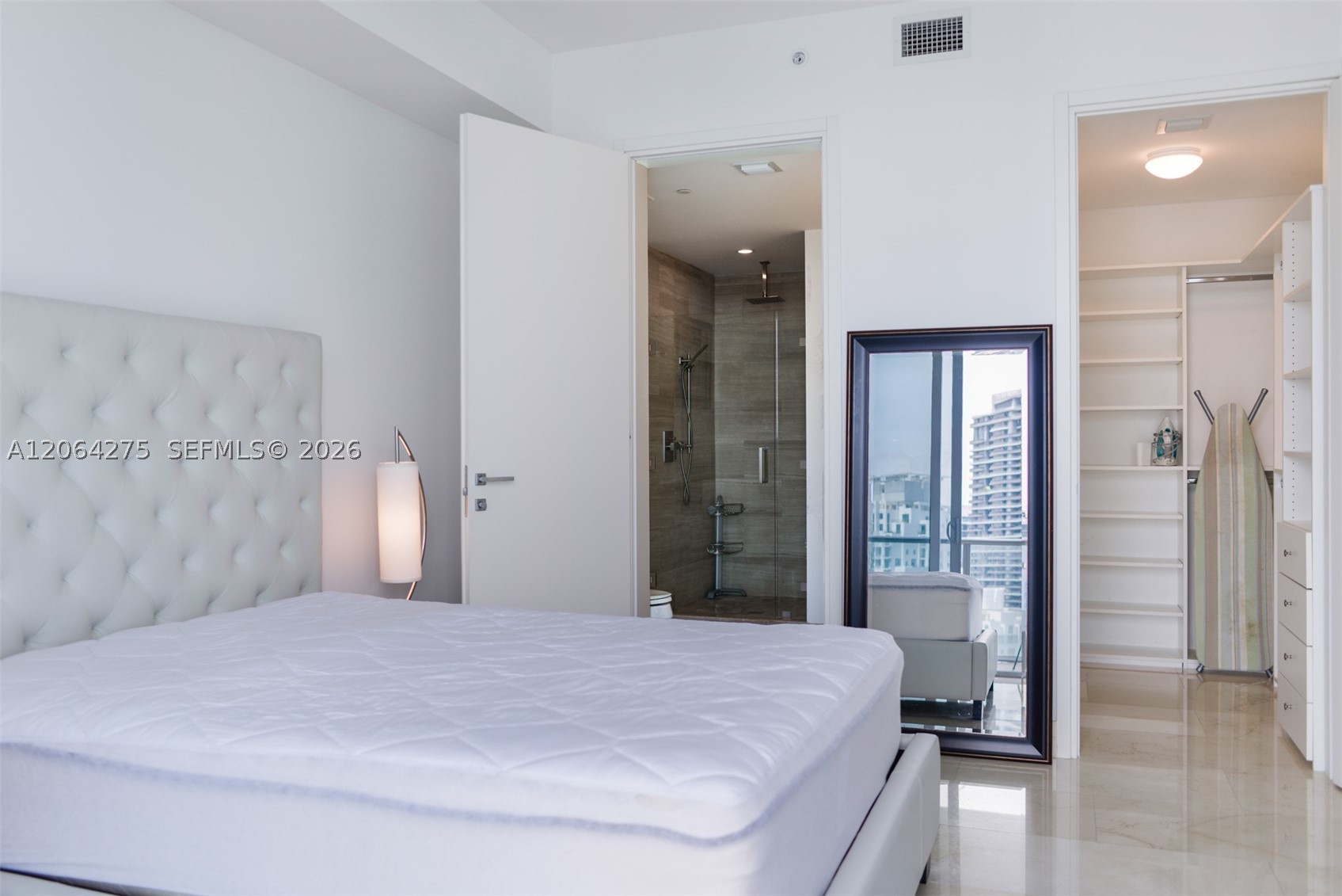 1300 Brickell Bay Dr #4300, Miami FL 33131