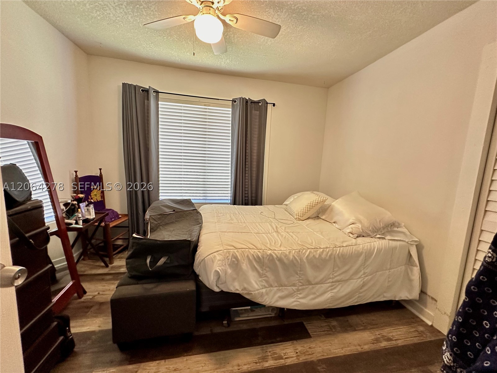 3611 OAK AV, Miami FL 33133