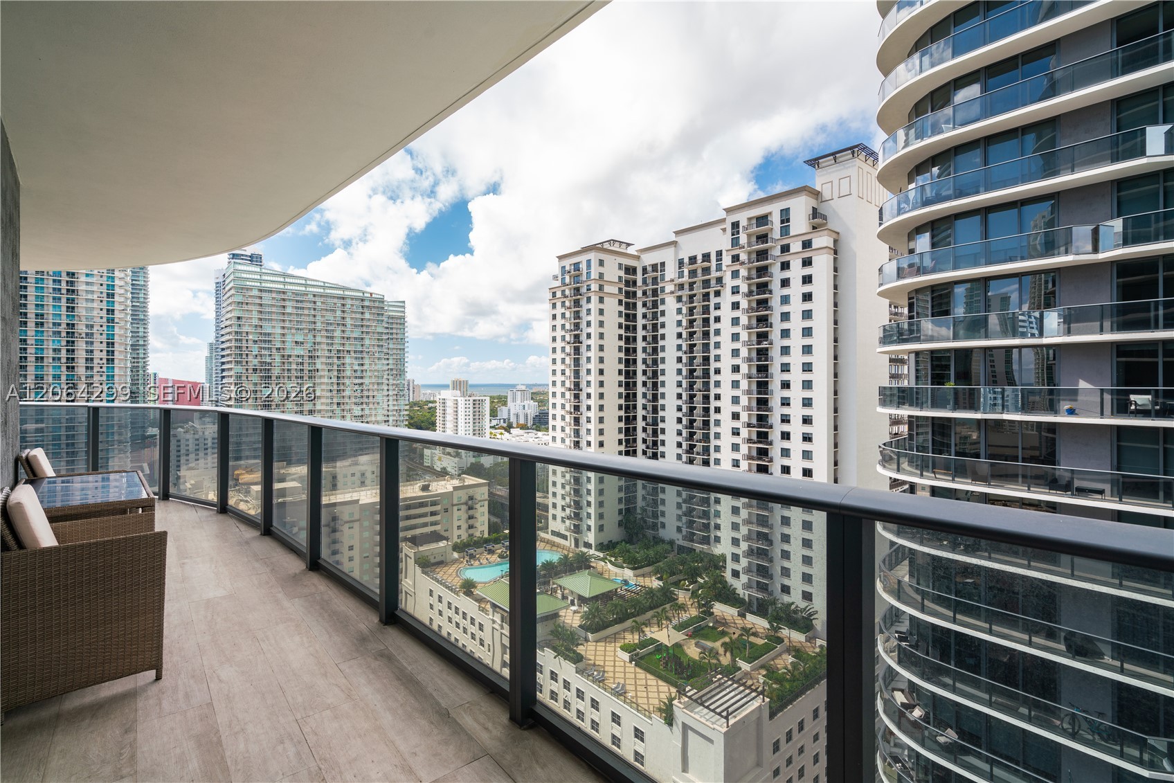 45 SW 9th St #2306, Miami FL 33130