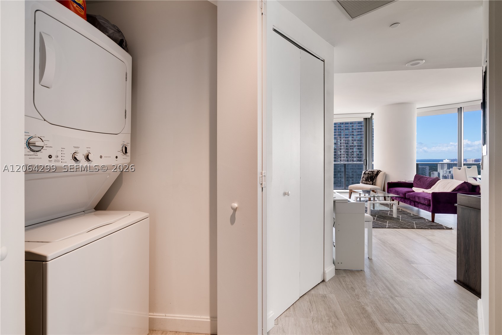 45 SW 9th St #2306, Miami FL 33130