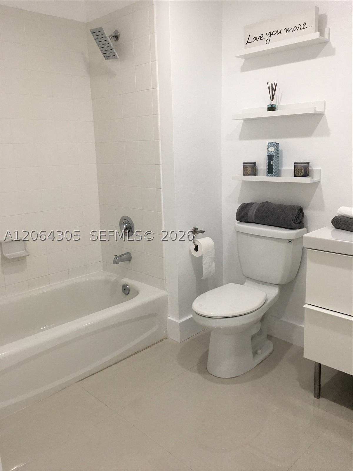 10 Aragon Ave #713, Coral Gables FL 33134