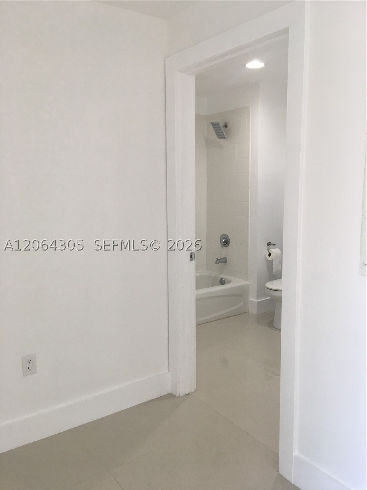 10 Aragon Ave #713, Coral Gables FL 33134