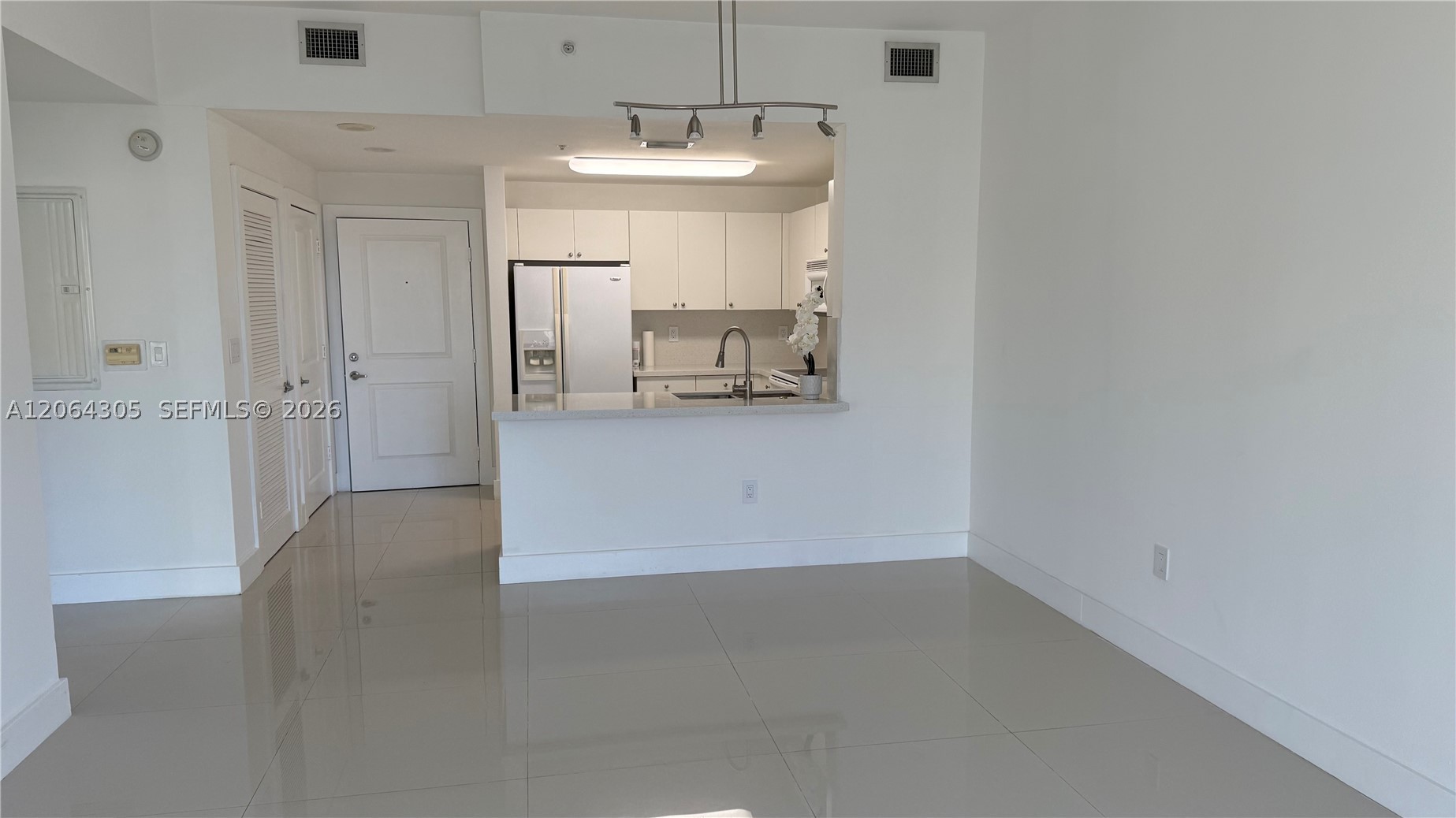 10 Aragon Ave #713, Coral Gables FL 33134