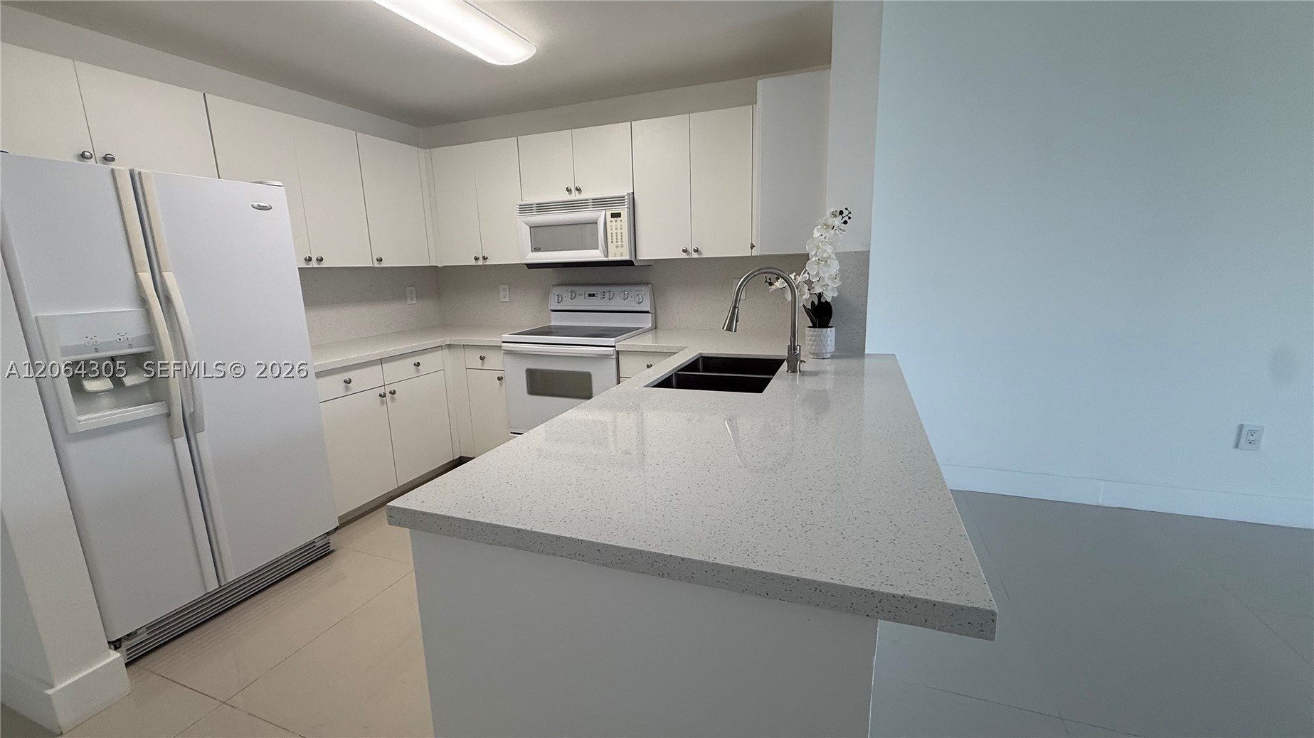 10 Aragon Ave #713, Coral Gables FL 33134