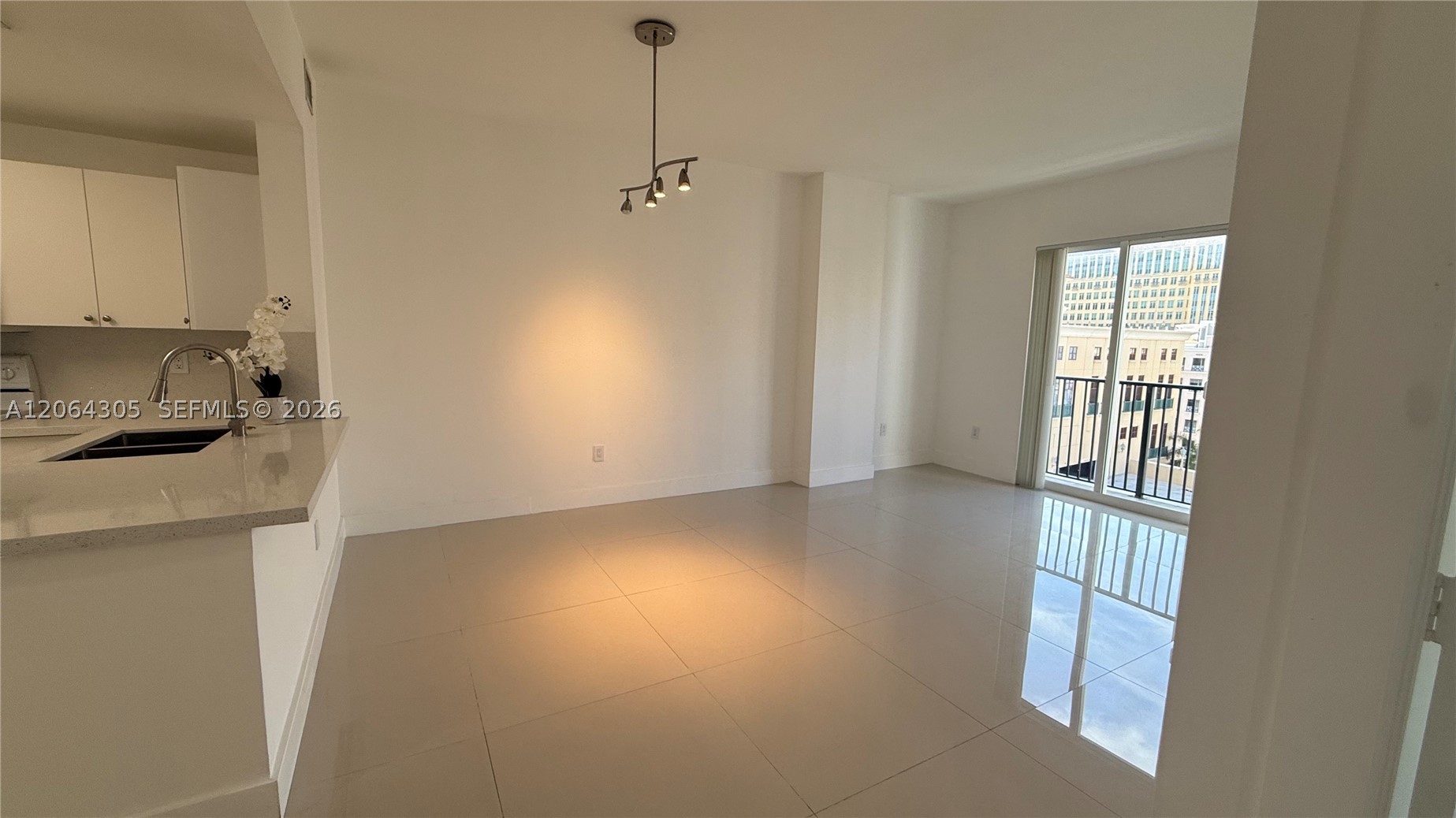 10 Aragon Ave #713, Coral Gables FL 33134