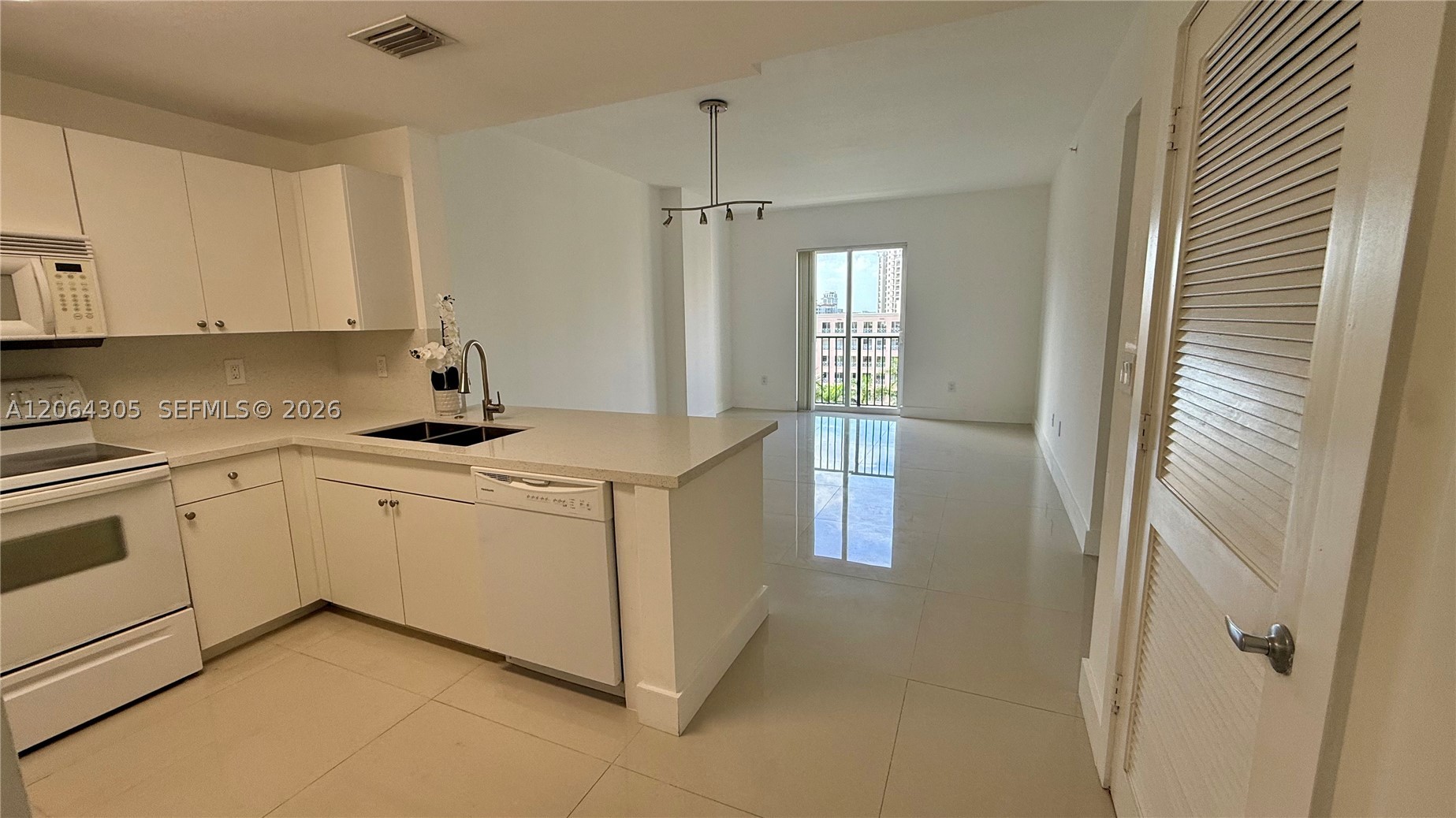 10 Aragon Ave #713, Coral Gables FL 33134