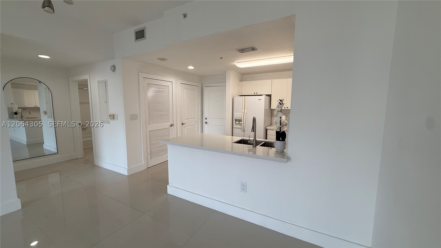 10 Aragon Ave #713, Coral Gables FL 33134