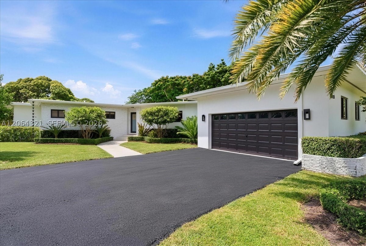 7240 Sunset Dr, Miami FL 33143