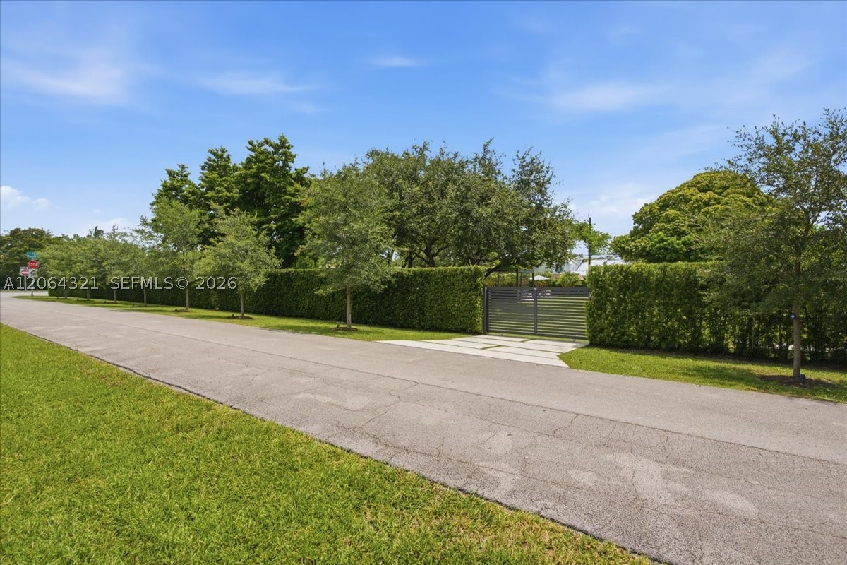 7240 Sunset Dr, Miami FL 33143