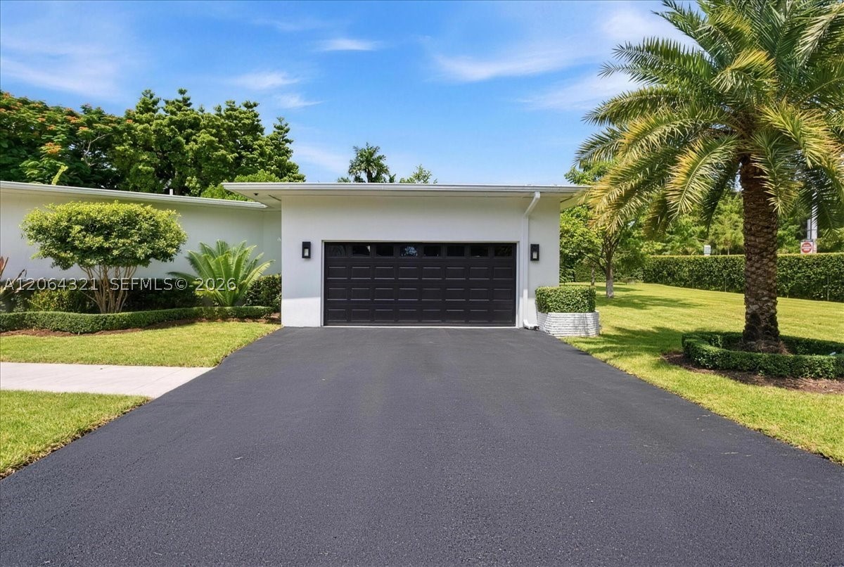 7240 Sunset Dr, Miami FL 33143