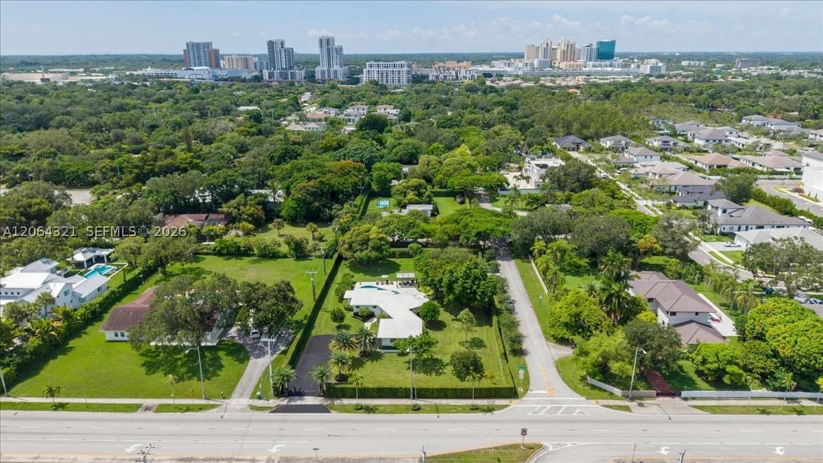 7240 Sunset Dr, Miami FL 33143