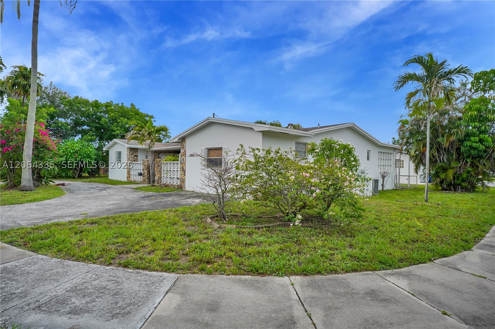 17355 NE 7th Ave, Miami FL 33162