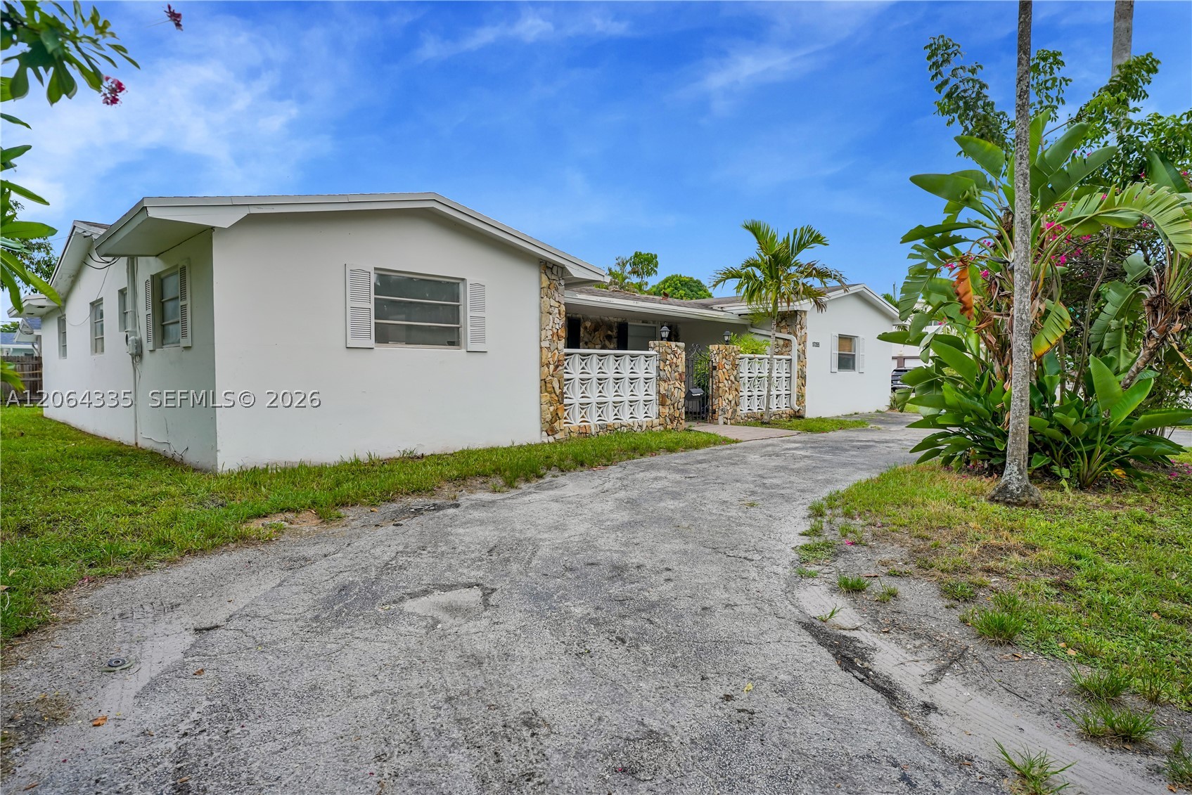 17355 NE 7th Ave, Miami FL 33162