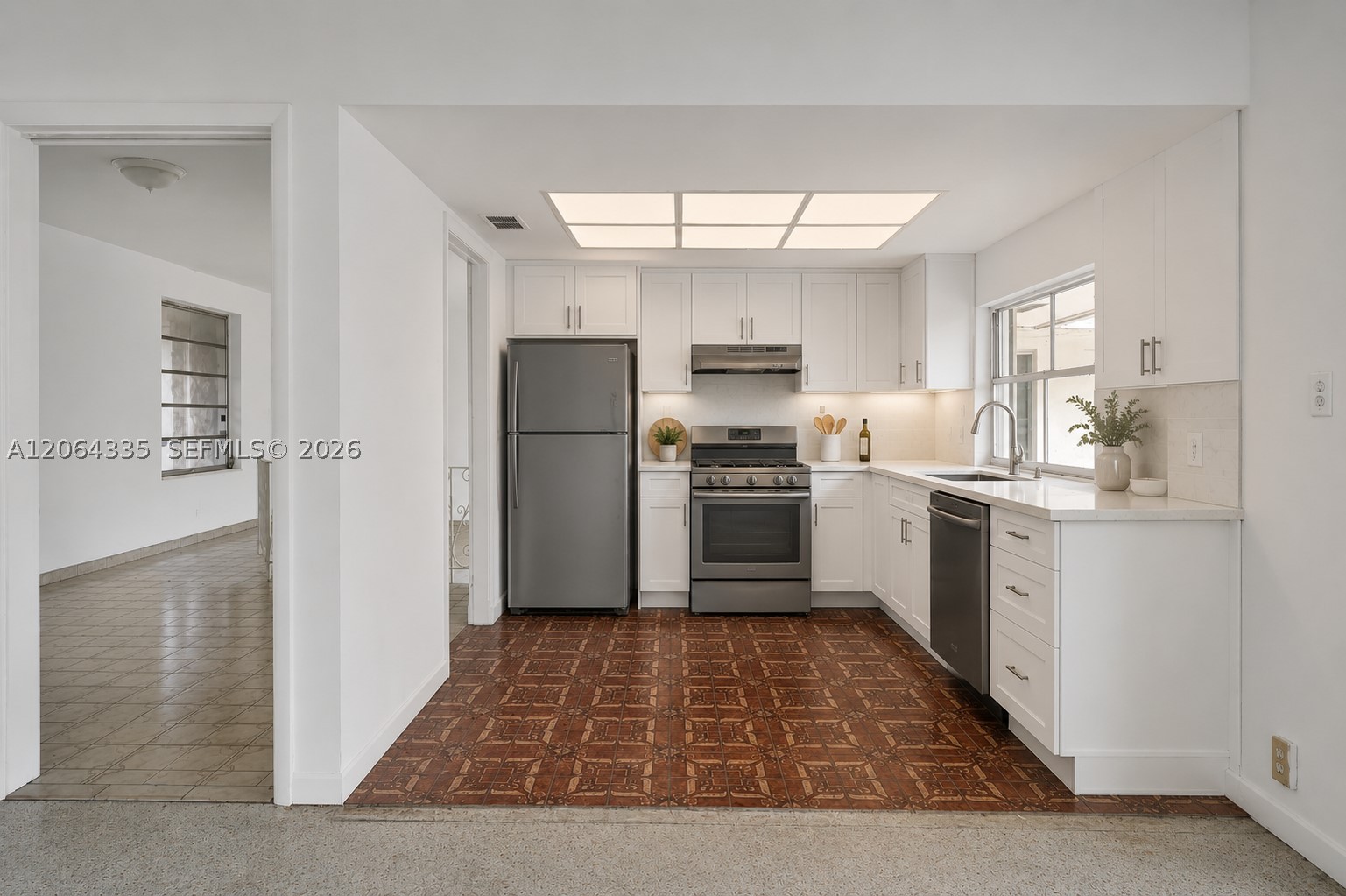 17355 NE 7th Ave, Miami FL 33162
