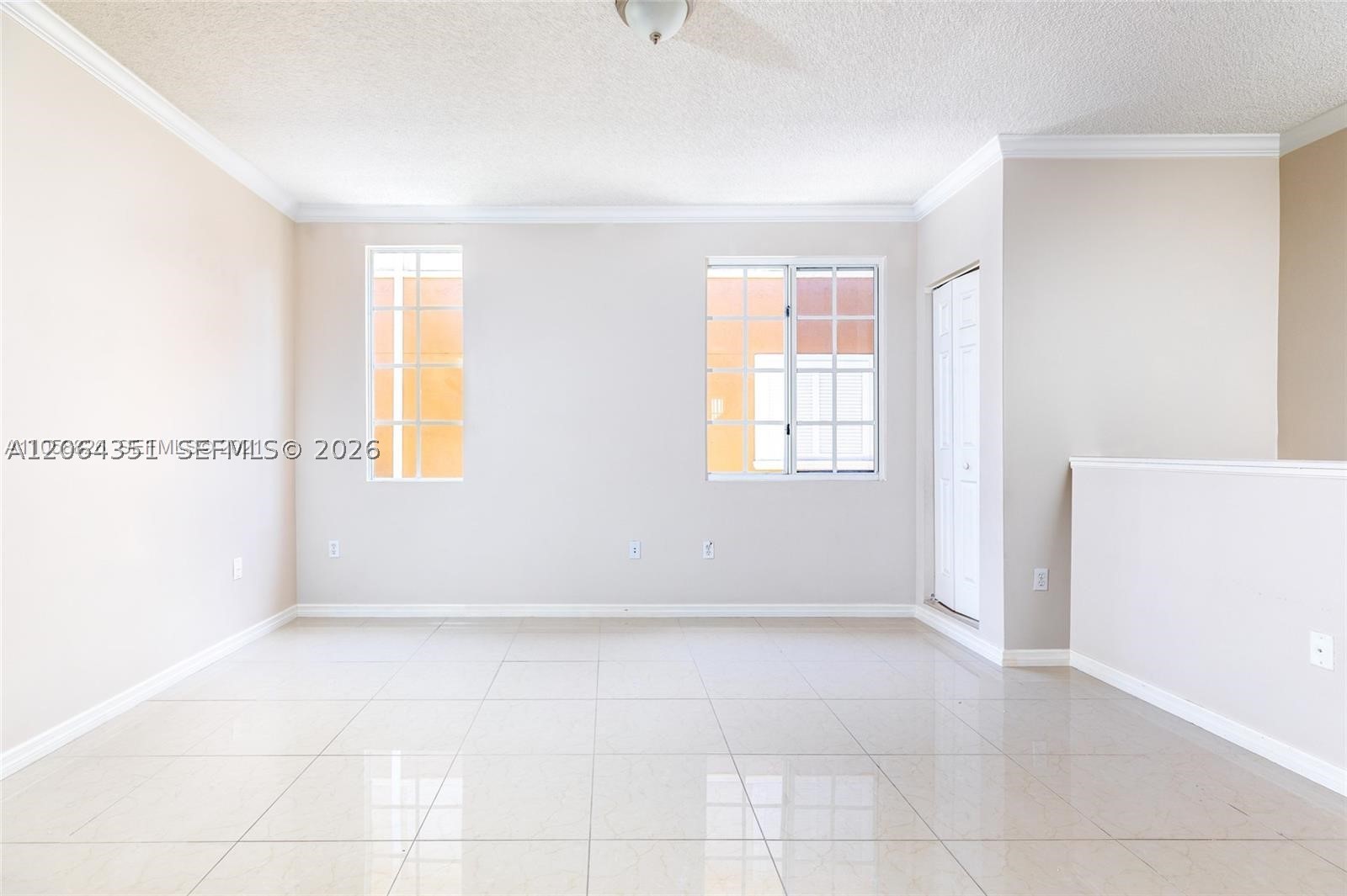 2845 NE 185th St #906, Aventura FL 33180