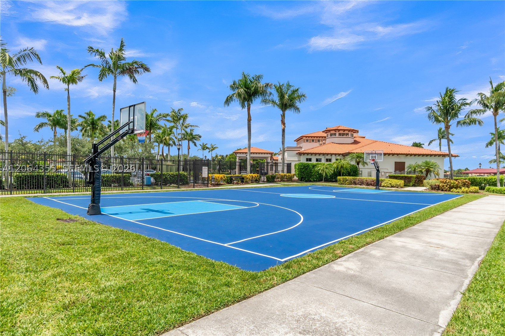 7965 SW 195th St, Cutler Bay FL 33157
