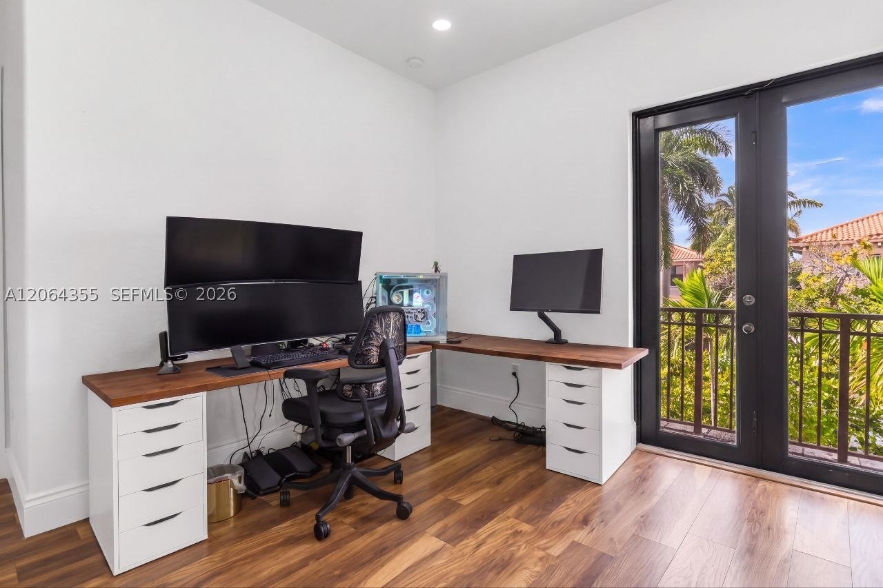 7965 SW 195th St, Cutler Bay FL 33157