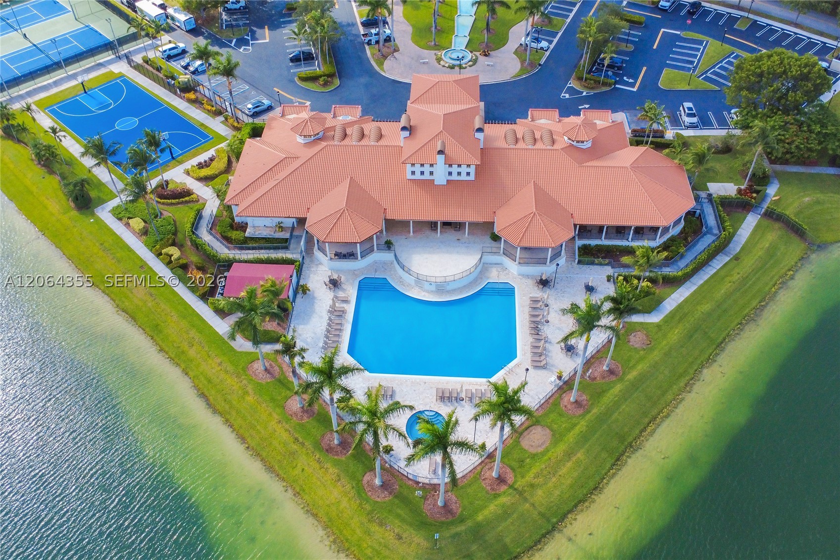 7965 SW 195th St, Cutler Bay FL 33157