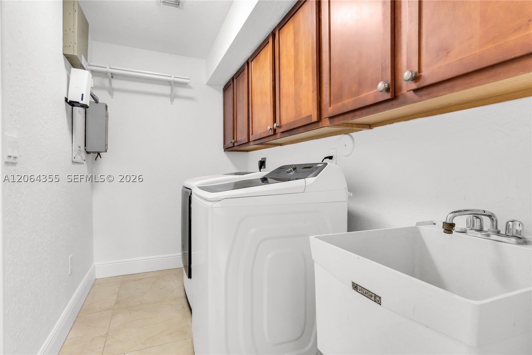 7965 SW 195th St, Cutler Bay FL 33157