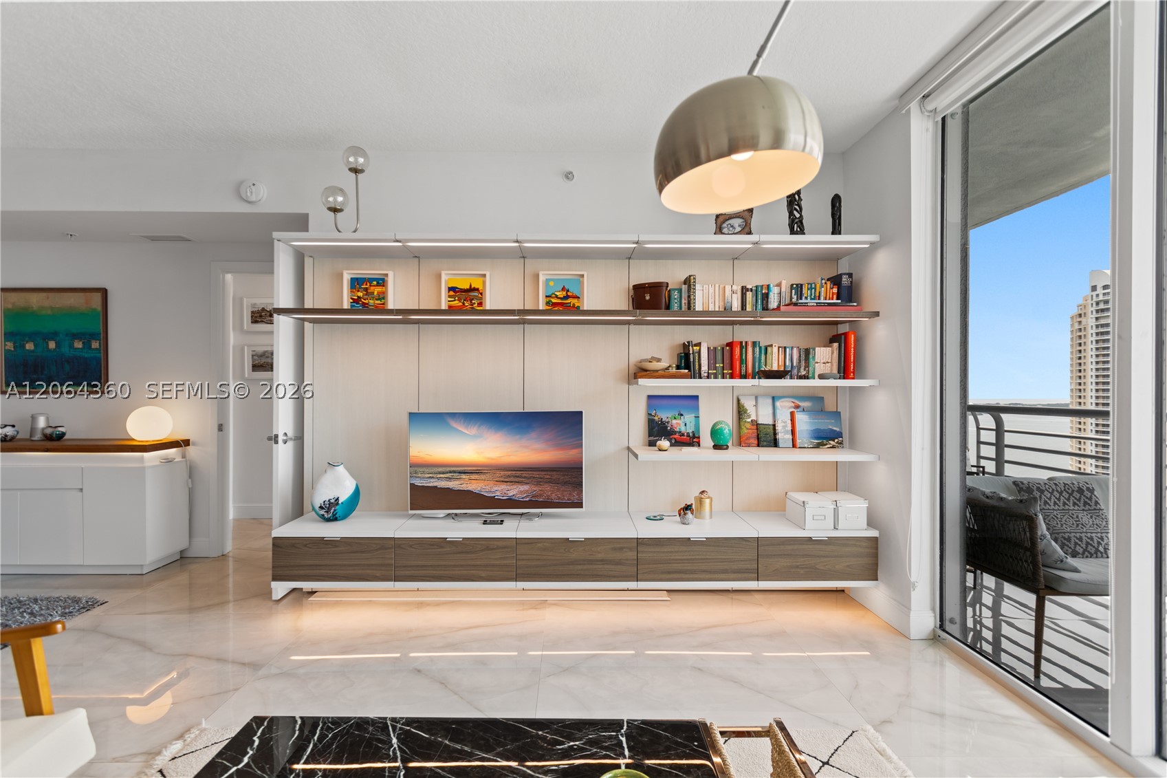 325 S Biscayne Blvd #3421, Miami FL 33131