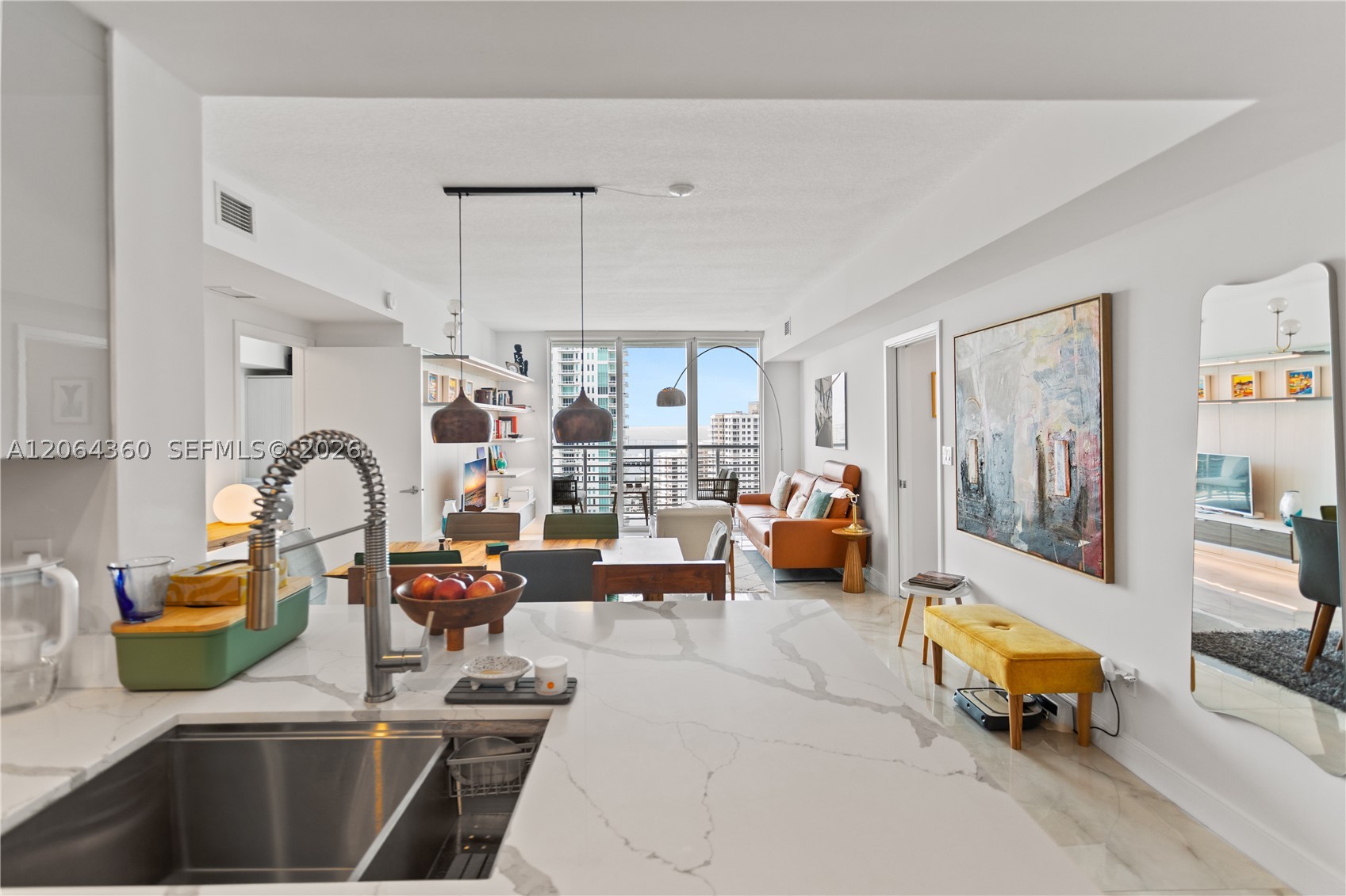 325 S Biscayne Blvd #3421, Miami FL 33131