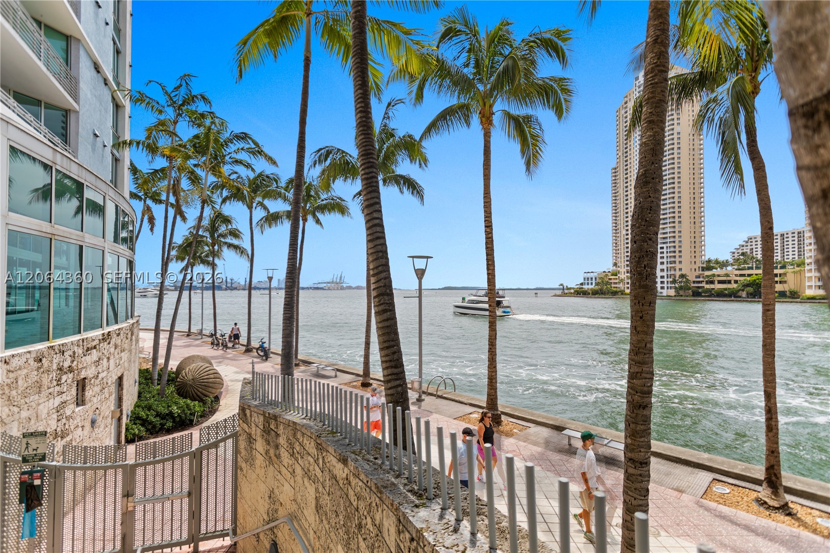 325 S Biscayne Blvd #3421, Miami FL 33131