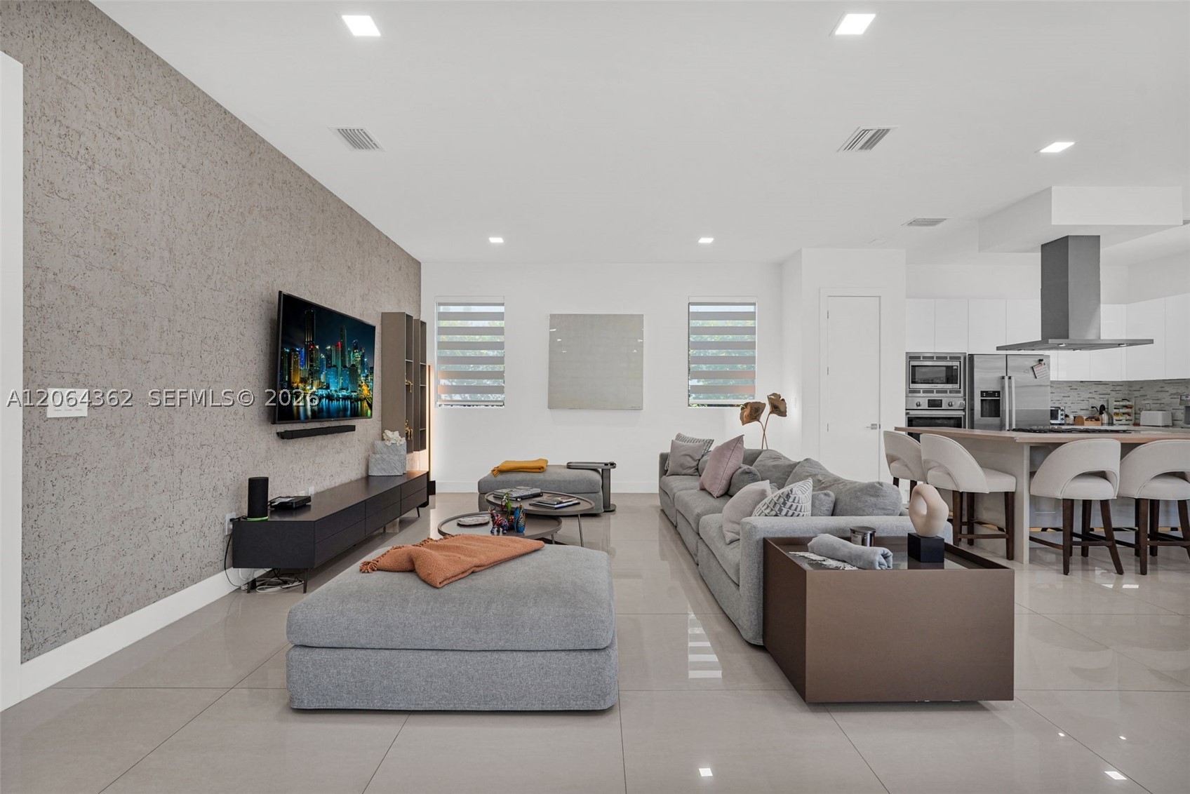 7509 NW 99th Ave, Doral FL 33178