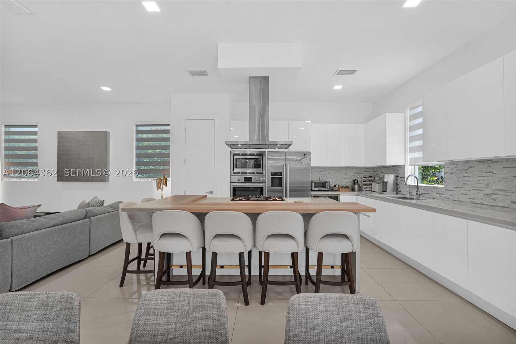 7509 NW 99th Ave, Doral FL 33178