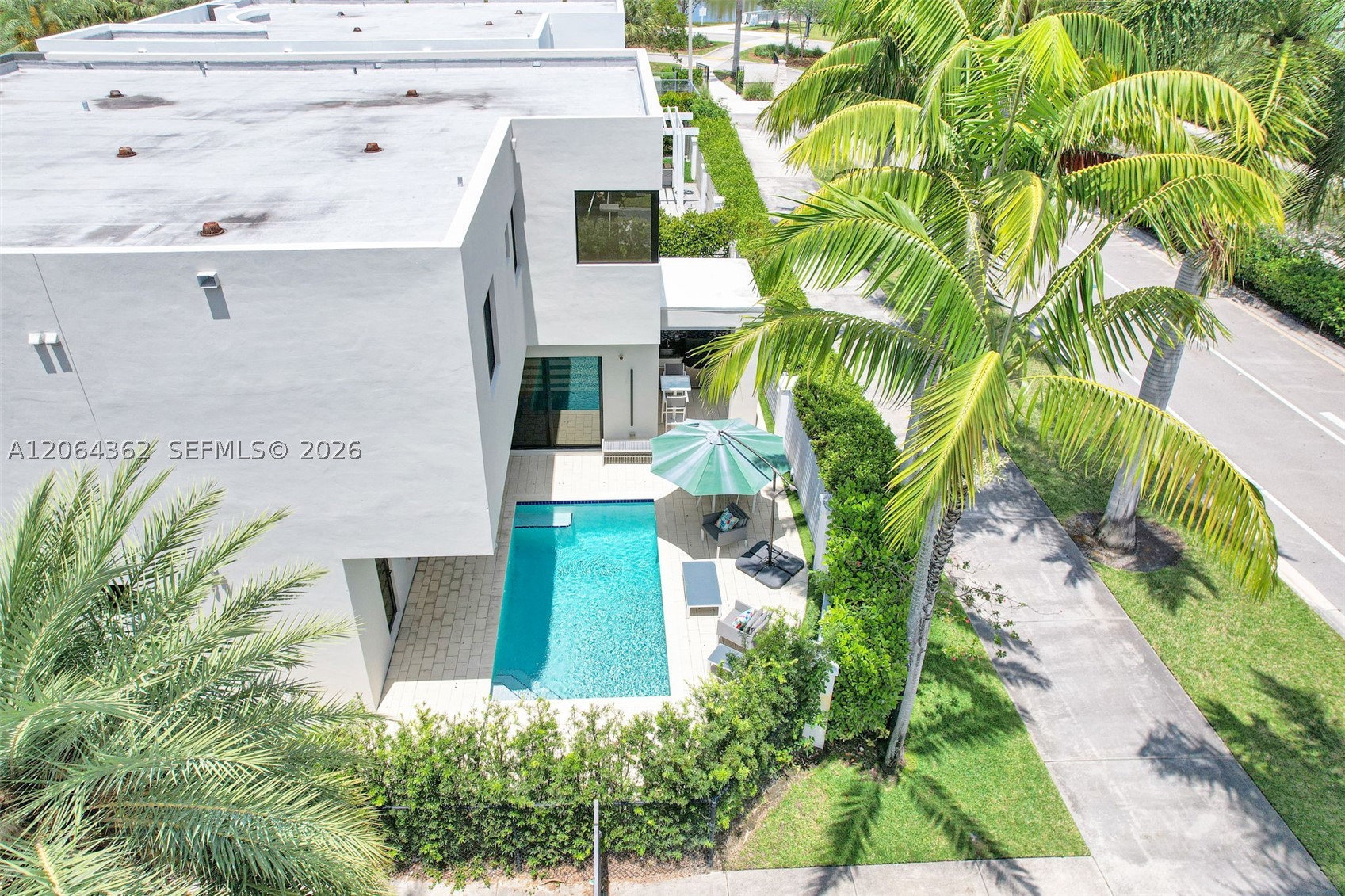 7509 NW 99th Ave, Doral FL 33178
