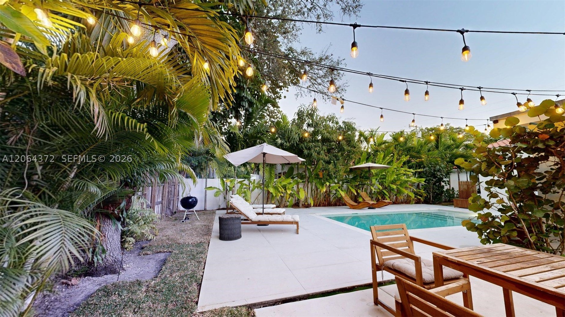 1277 SW 19th St, Miami FL 33145
