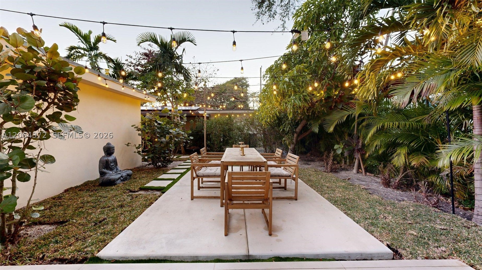1277 SW 19th St, Miami FL 33145