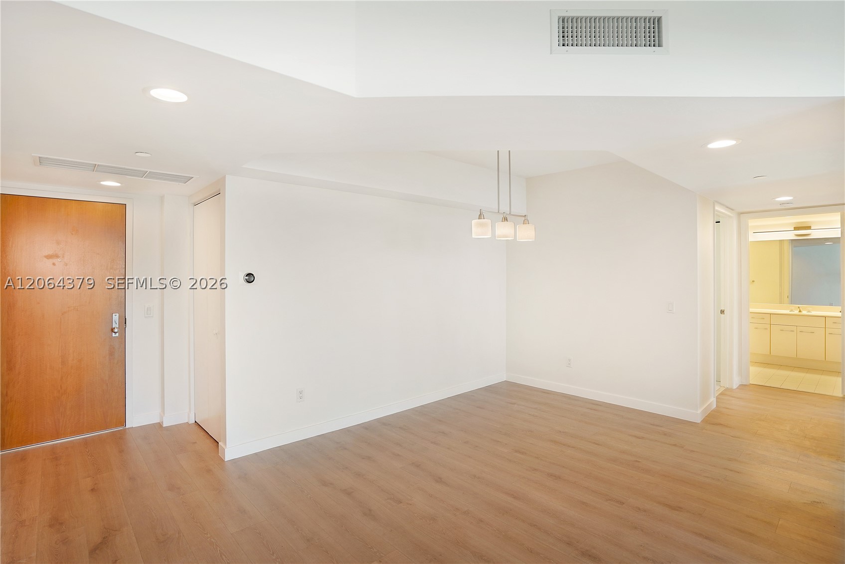 21205 Yacht Club Dr #2604, Aventura FL 33180