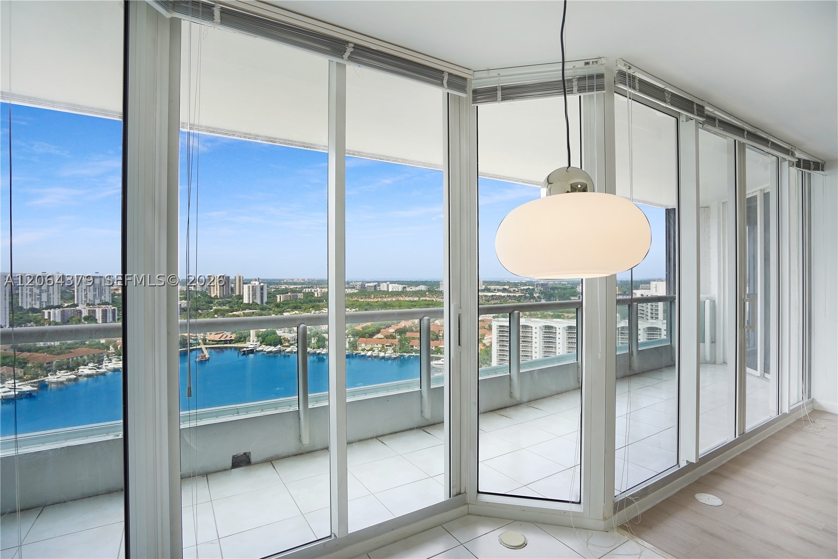 21205 Yacht Club Dr #2604, Aventura FL 33180