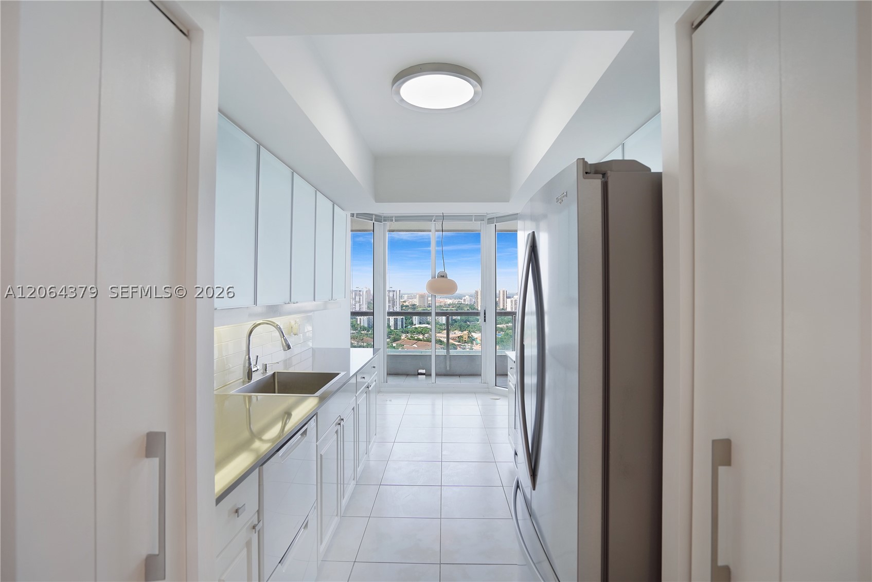 21205 Yacht Club Dr #2604, Aventura FL 33180