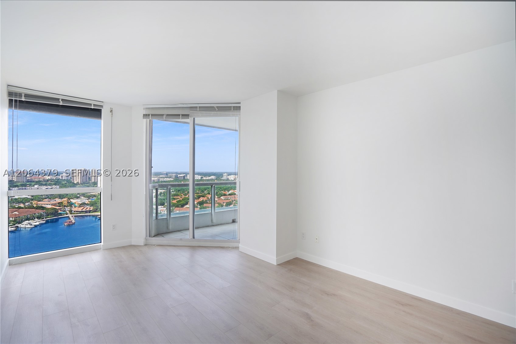 21205 Yacht Club Dr #2604, Aventura FL 33180