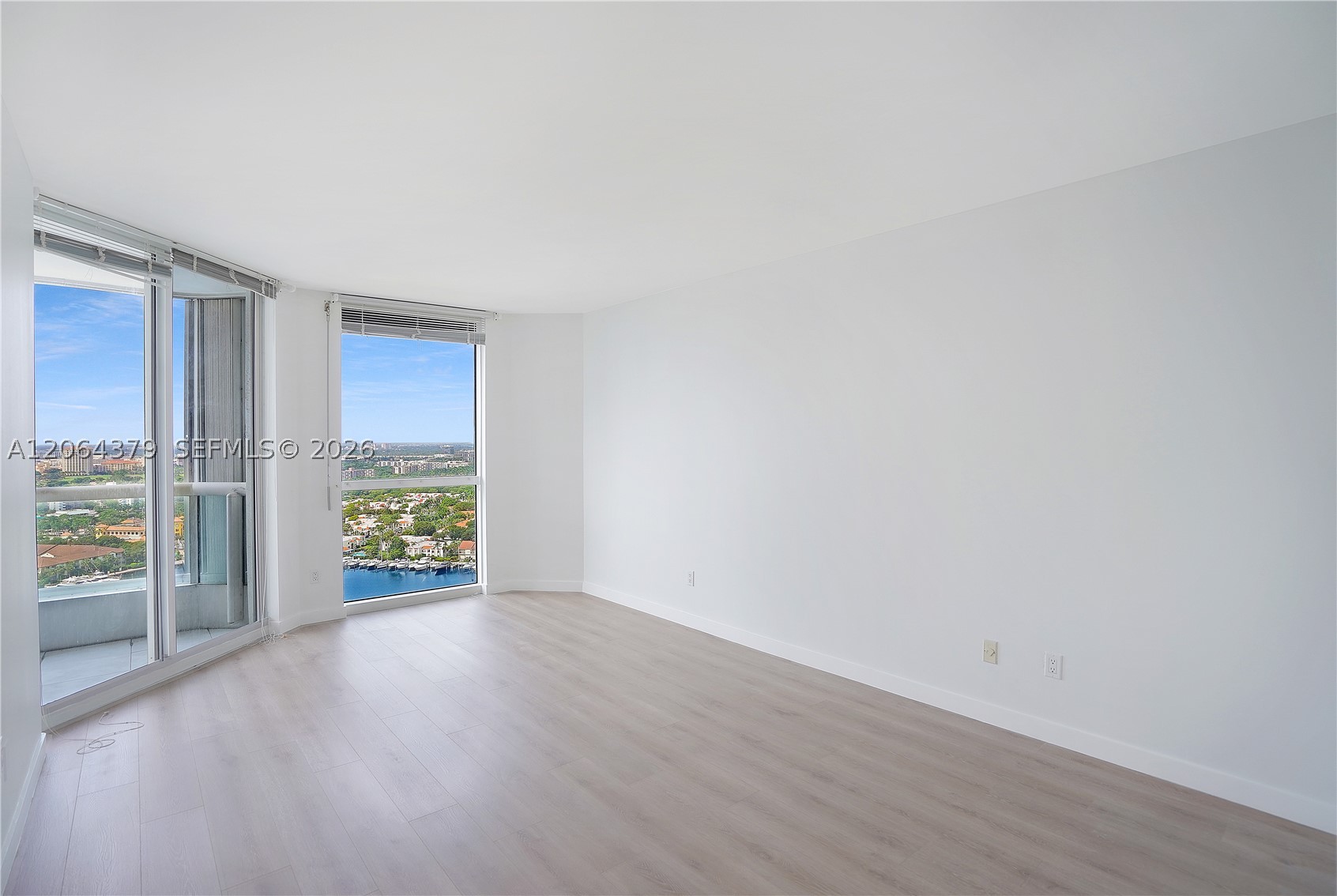 21205 Yacht Club Dr #2604, Aventura FL 33180