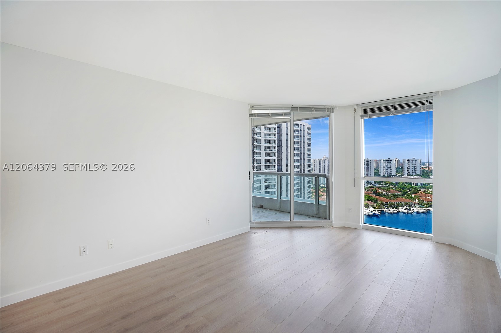 21205 Yacht Club Dr #2604, Aventura FL 33180