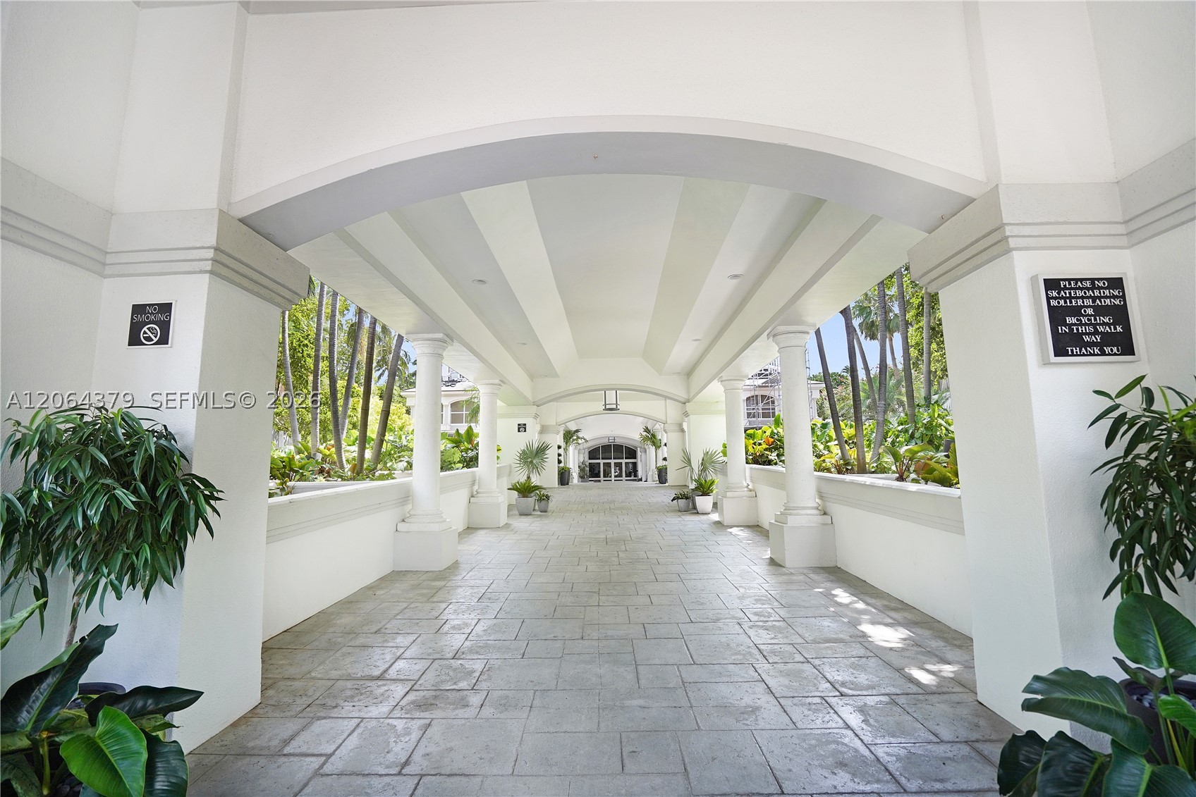 21205 Yacht Club Dr #2604, Aventura FL 33180