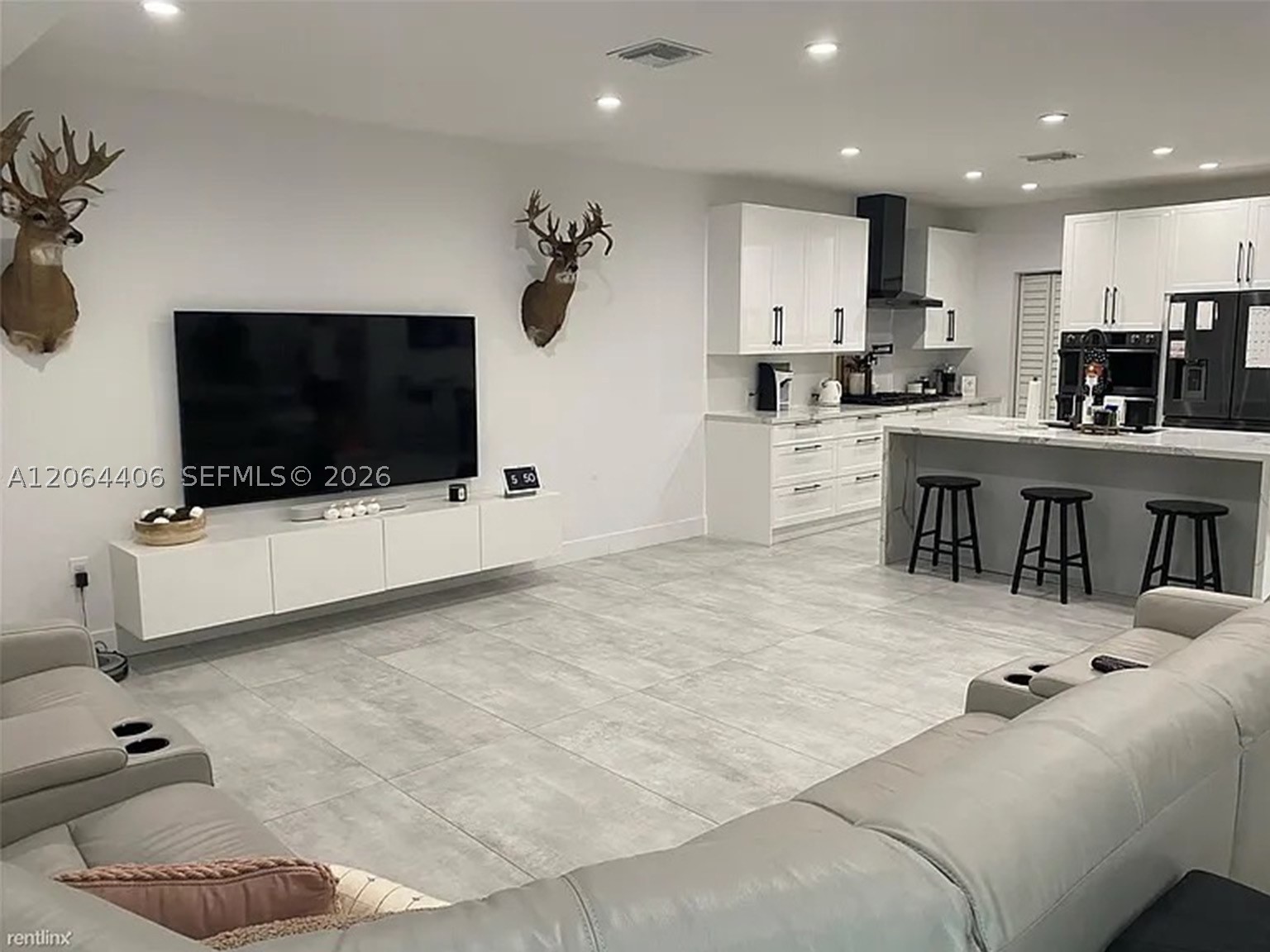 1935 SW 24th Ter, Miami FL 33145