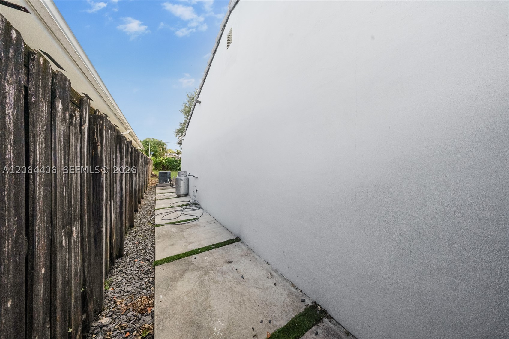 1935 SW 24th Ter, Miami FL 33145