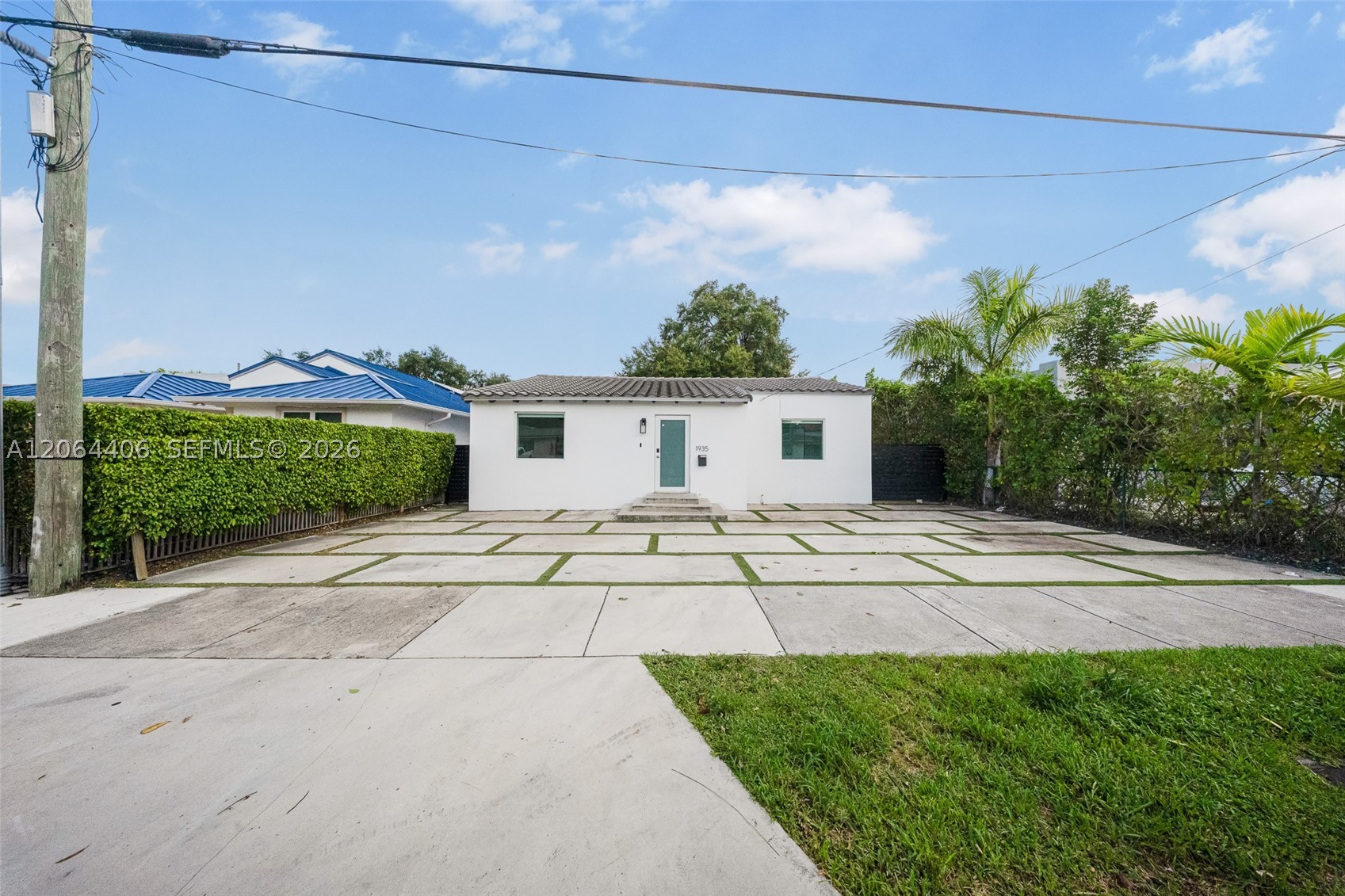 1935 SW 24th Ter, Miami FL 33145