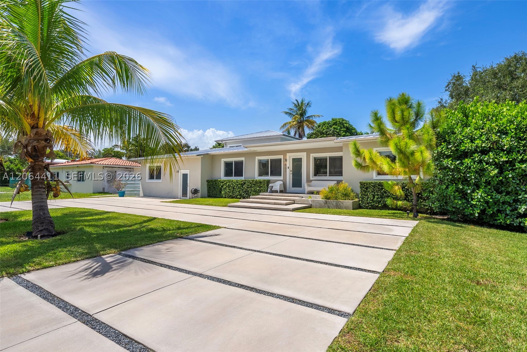 831 NE 109th St, Biscayne Park FL 33161