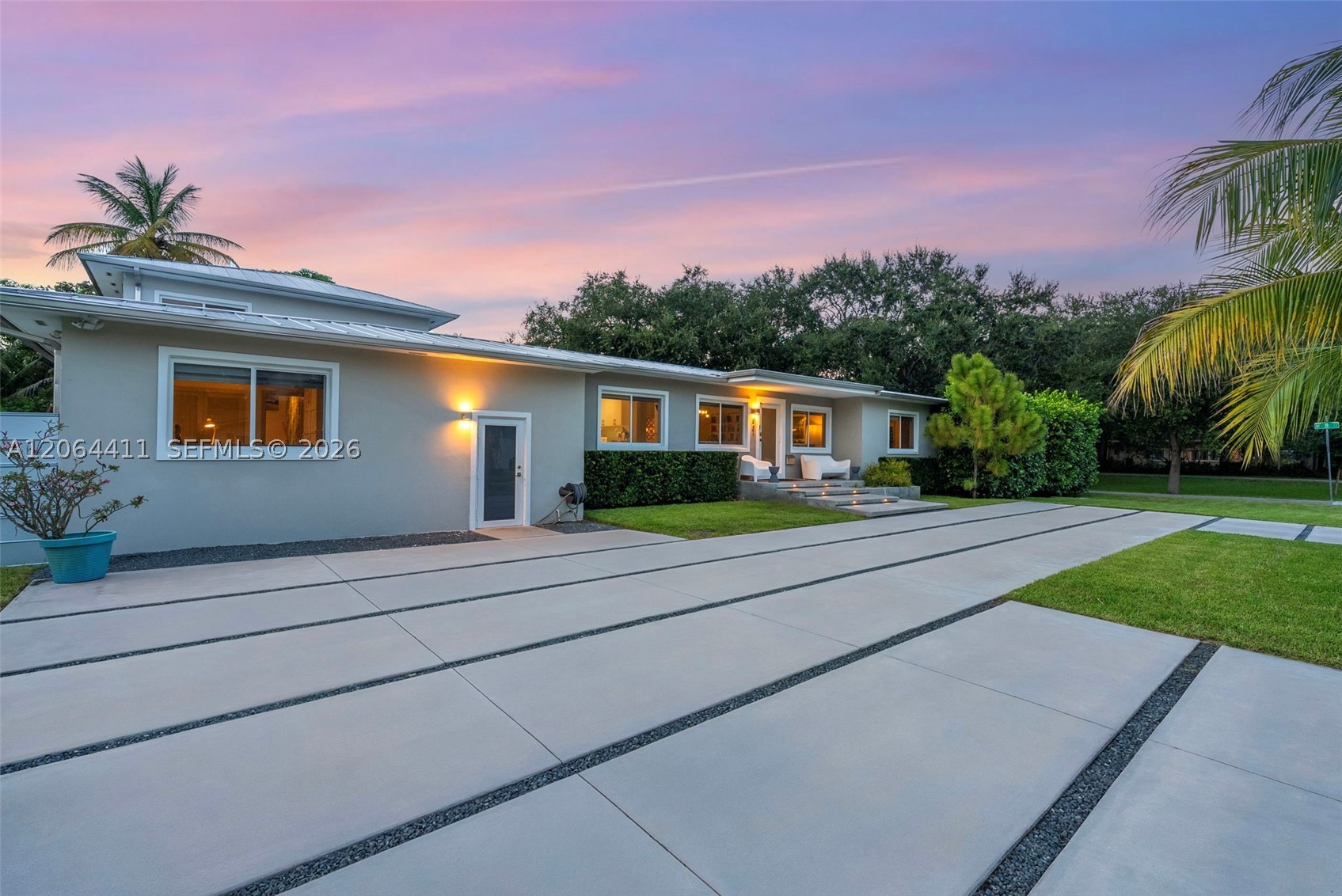 831 NE 109th St, Biscayne Park FL 33161