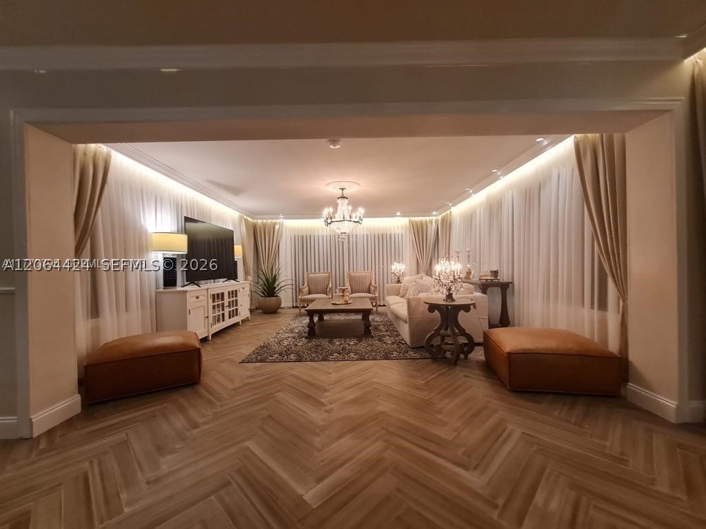 1625 Daytonia Rd, Miami Beach FL 33141