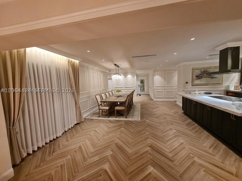 1625 Daytonia Rd, Miami Beach FL 33141