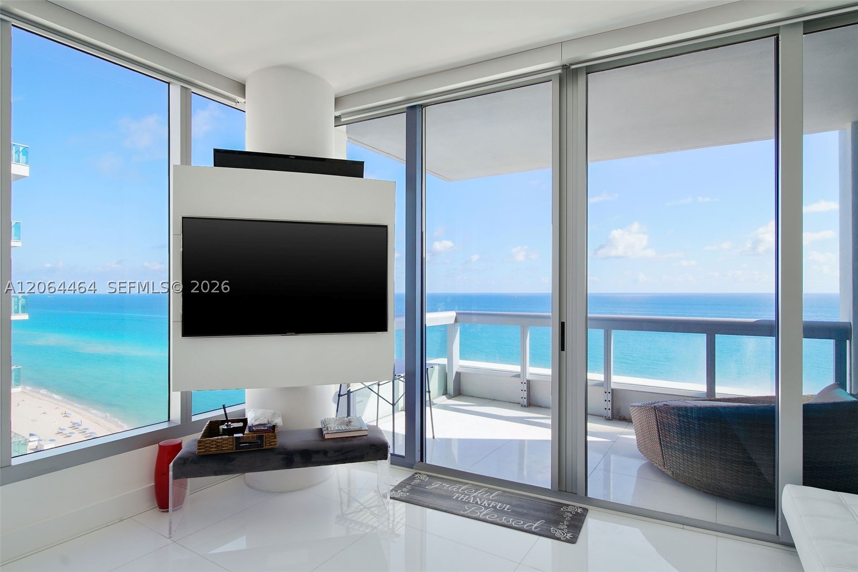 6899 Collins Ave #1905, Miami Beach FL 33141