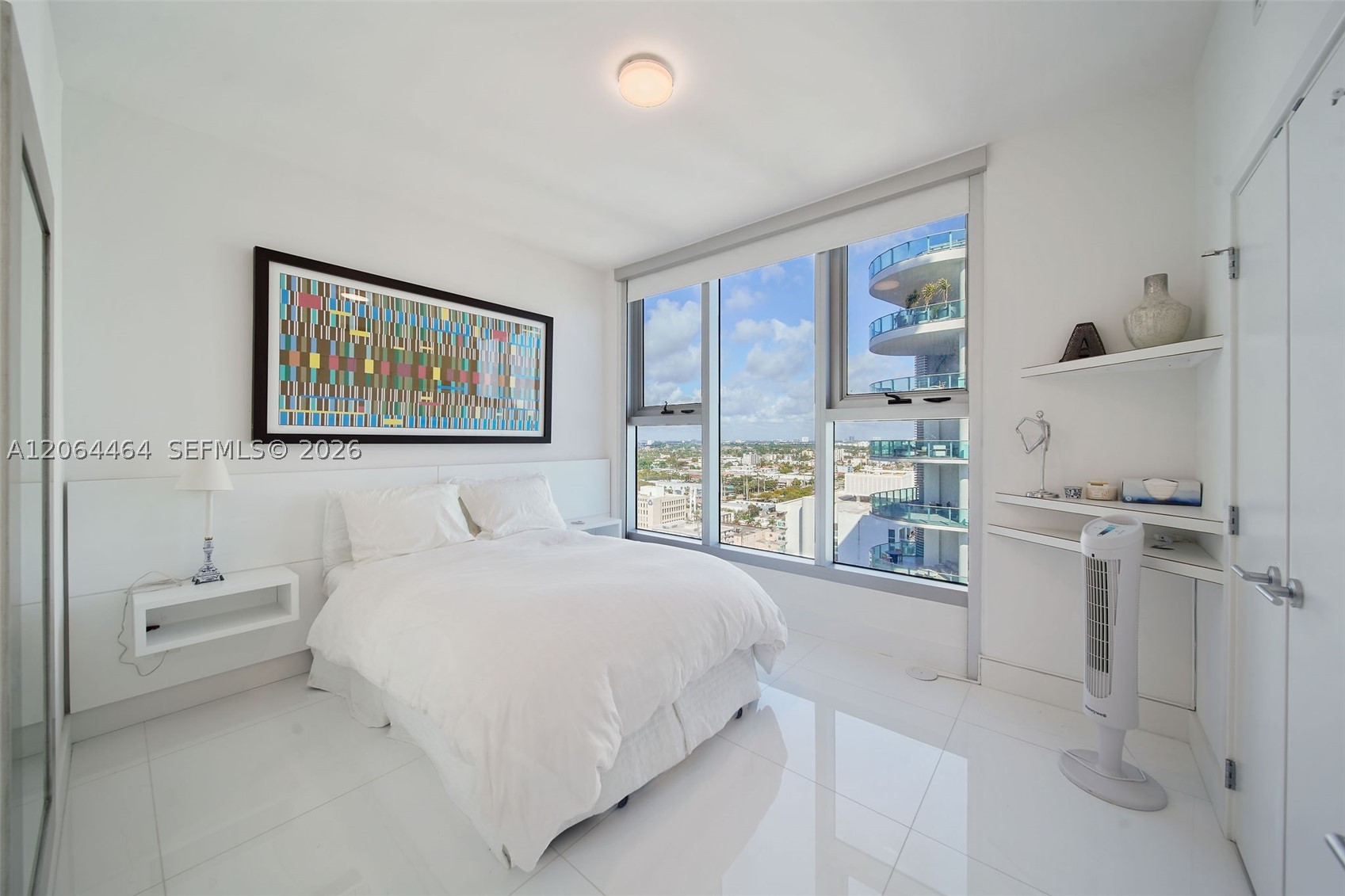 6899 Collins Ave #1905, Miami Beach FL 33141