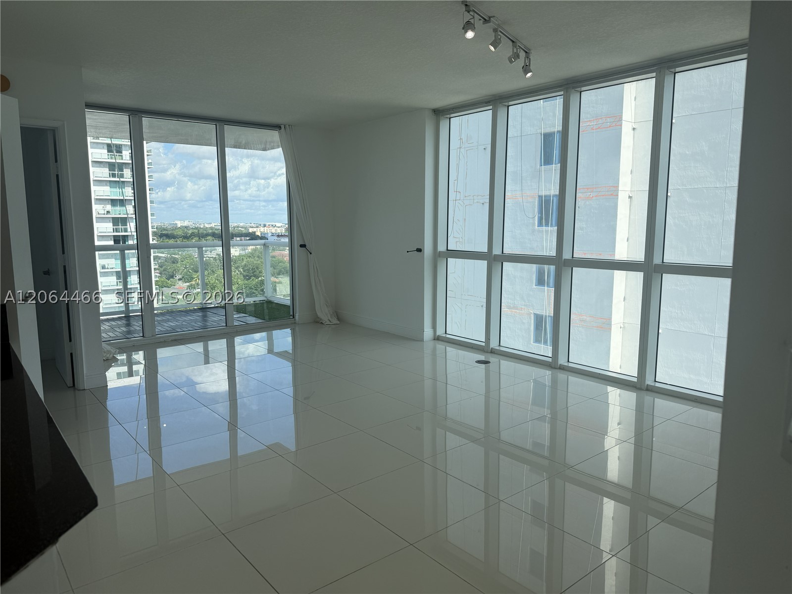 1871 NW S River Dr #1605, Miami FL 33125